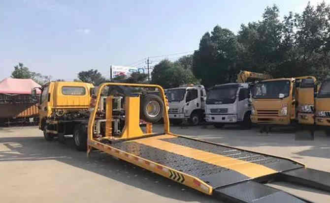 朗县汽车中途维修案例